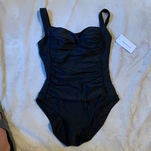 Meet Curve swimming suit. L